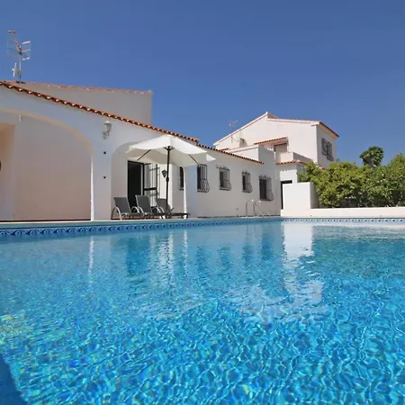 Villa- Ricarlos